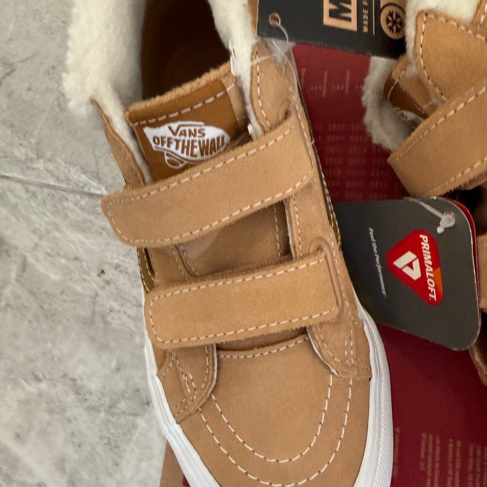 Vans Kids MTE Chestnut Brown & White Sneakers with Pink Soles SIZE 1 unisex - Picture 4 of 9